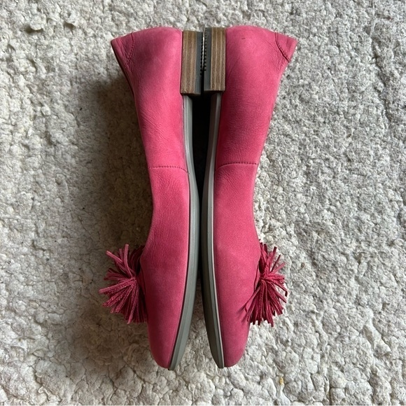 Ecco Fuchsia Tassel Loafers - Picture 4 of 10